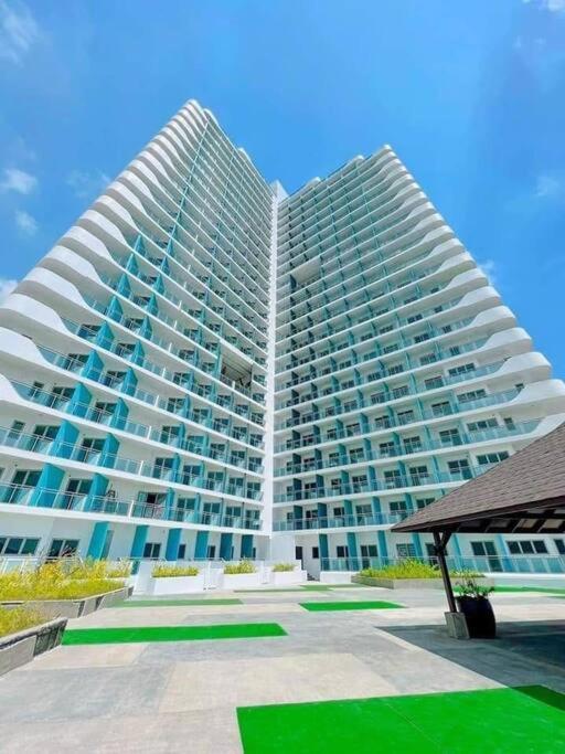 1Bedroom Unit At Azure North With Netflix Up To 6Pax Pampanga Exterior foto