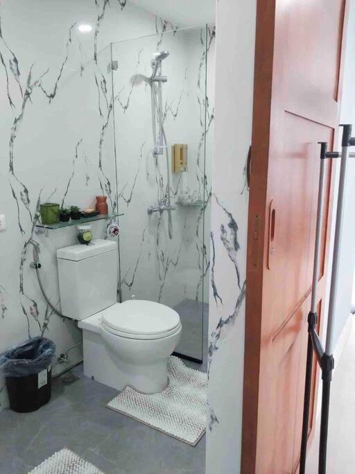 1Bedroom Unit At Azure North With Netflix Up To 6Pax Pampanga Exterior foto