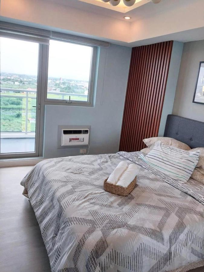 1Bedroom Unit At Azure North With Netflix Up To 6Pax Pampanga Exterior foto